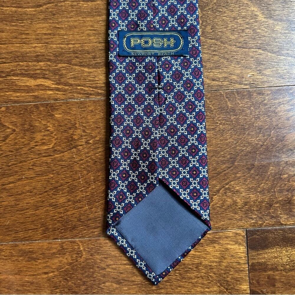 Posh Newport Beach Vintage Red & Blue Geometric Silk Tie, Hand Printed in Italy - Picture 8 of 12
